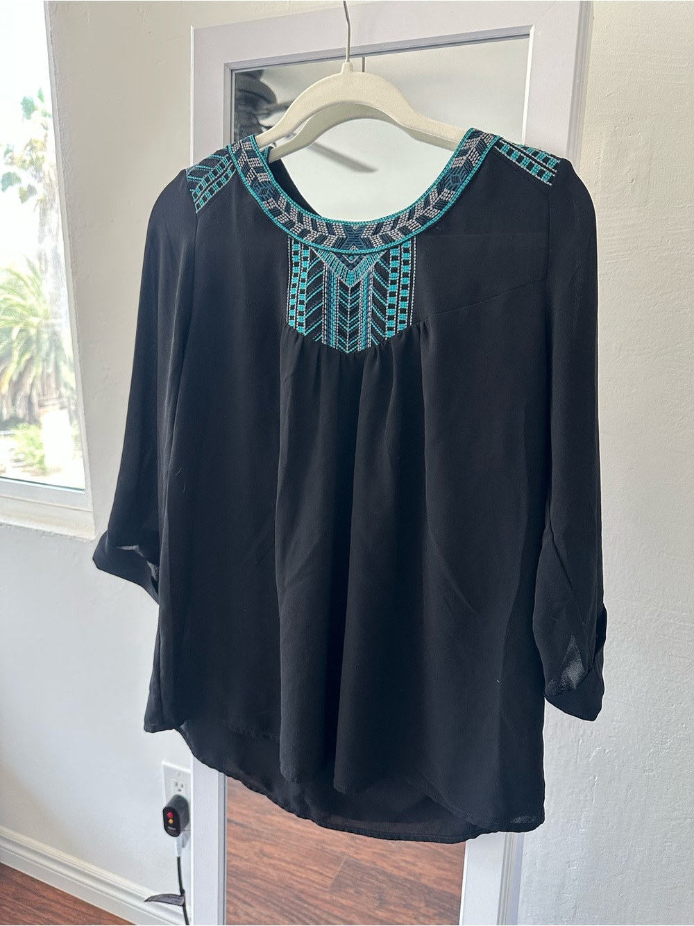 Skies Are Blue Embroidered Boho Blouse – Women’s Medium